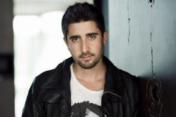 Alex Ubago